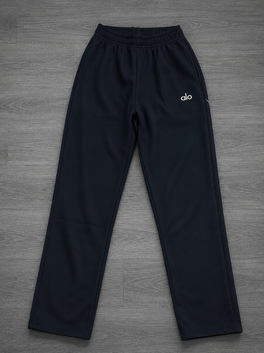 ALO Yoga Unisex Navy Quarter-Zip Hoodie and Jogger Set NWT - Picture 6 of 7